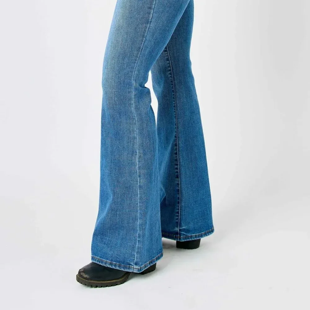 Judy Blue Full Size‎ Hw Classic Flare Jeans Plus Size